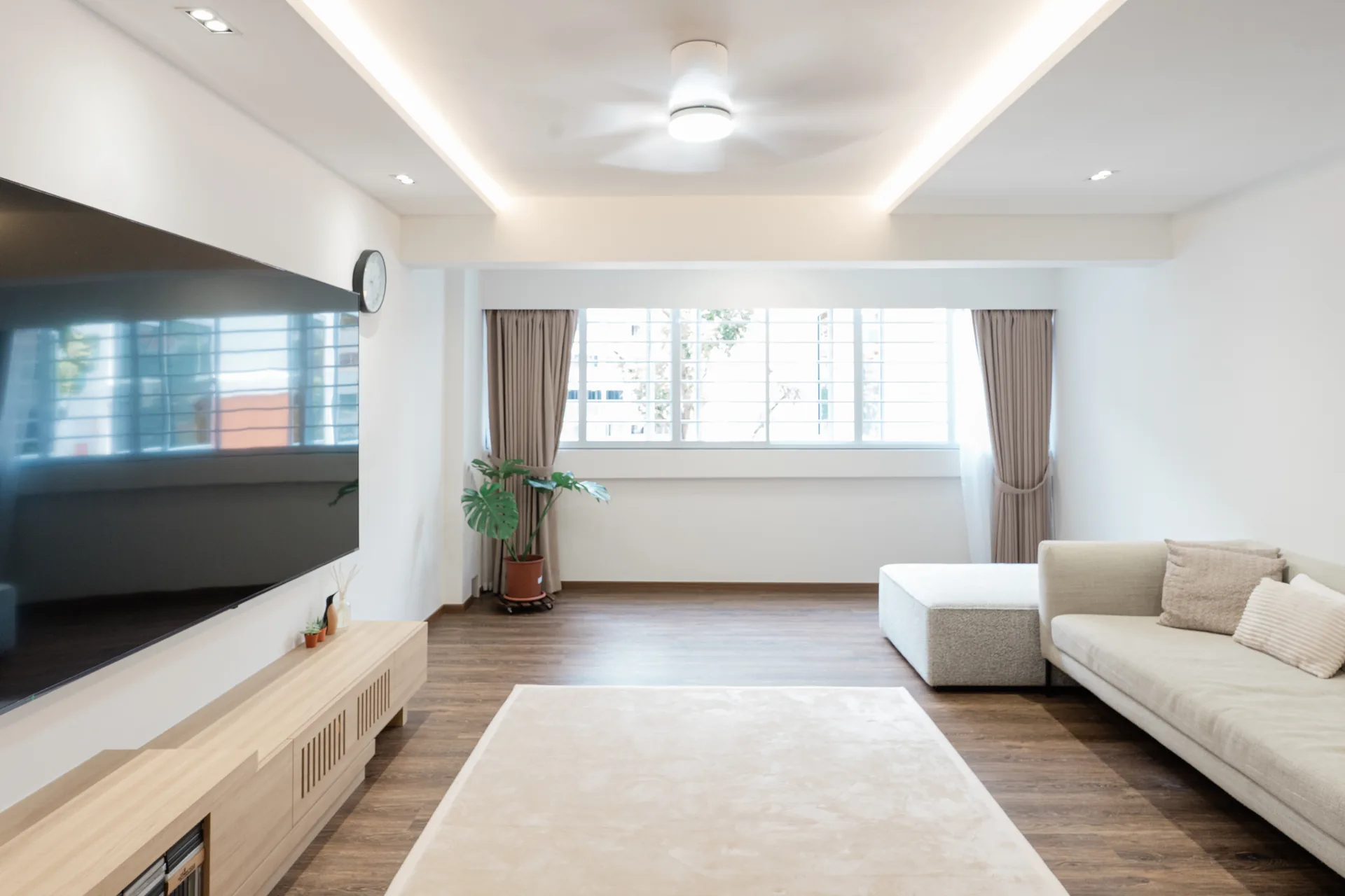 Light oak living room in Yishun by The Masterplan Studio